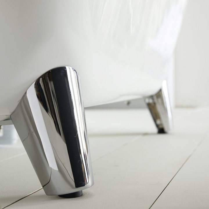 BAIGNOIRE CHARLESTON BLANCHE + PIEDS BLOC CHROME
